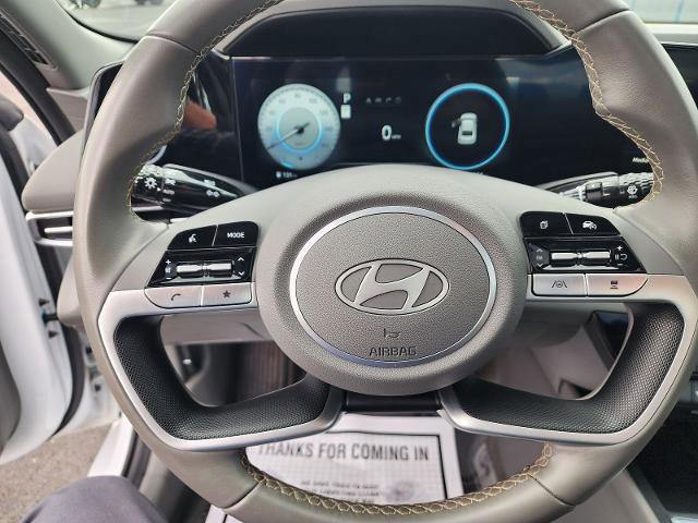 Used 2025 Hyundai Elantra SEL FWD image 18