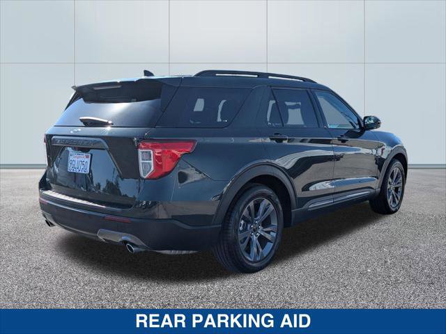 Certified 2023 Ford Explorer XLT w/ Equipment Group 202A image 4