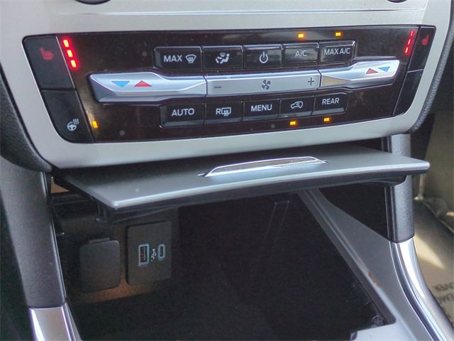 Certified 2022 Ford Explorer XLT w/ Equipment Group 202A image 22