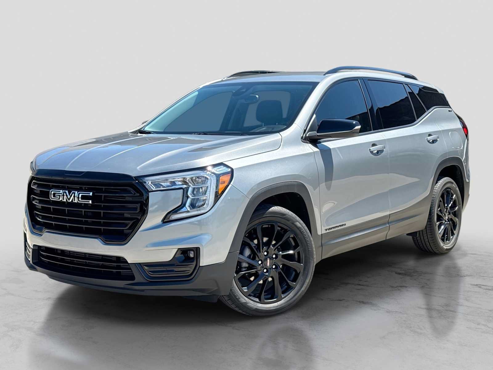 Used 2024 GMC Terrain SLT w/ Elevation Edition AWD/4WD image 1