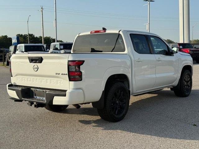 Used 2022 Nissan Frontier SV AWD/4WD image 5
