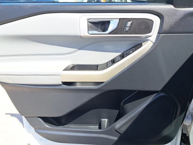 Certified 2021 Ford Explorer XLT w/ Equipment Group 202A image 23