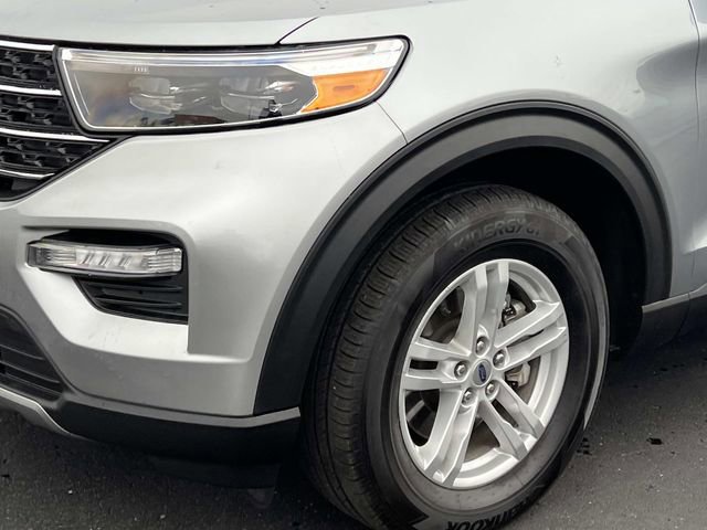 Certified 2024 Ford Explorer XLT w/ Equipment Group 202A image 9