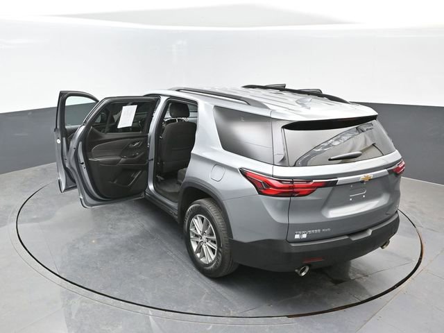 Used 2023 Chevrolet Traverse LT w/ LPO, Floor Liner Package AWD/4WD image 23