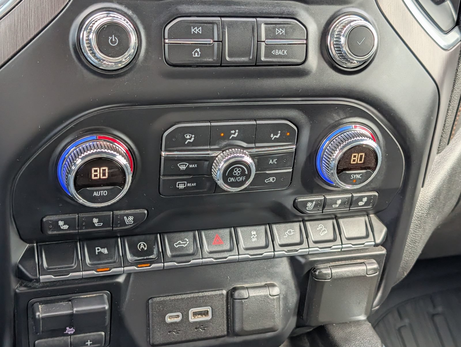 Used 2019 GMC Sierra 1500 AT4 w/ AT4 Premium Package AWD/4WD image 28