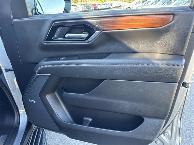 Used 2025 GMC Yukon Denali image 34