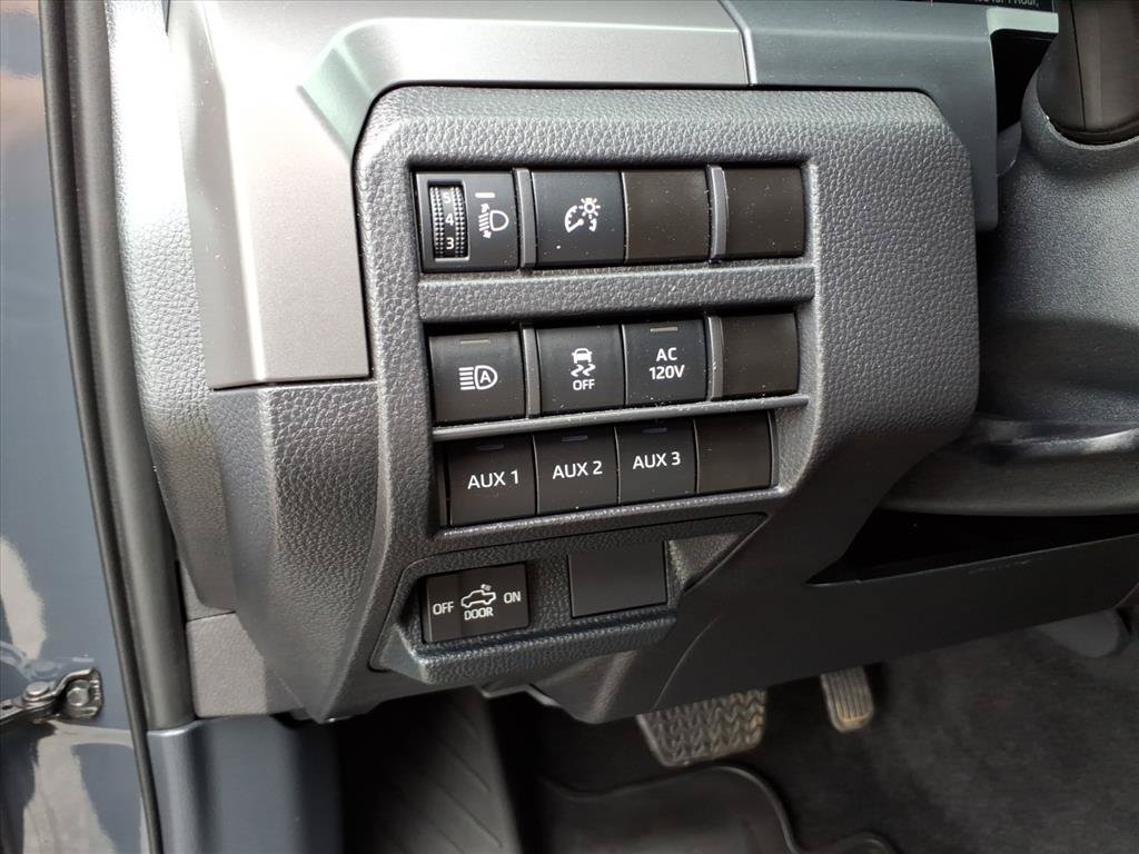 Used 2024 Toyota Tacoma TRD Off-Road w/ TRD Off Road Upgrade Package AWD/4WD image 11