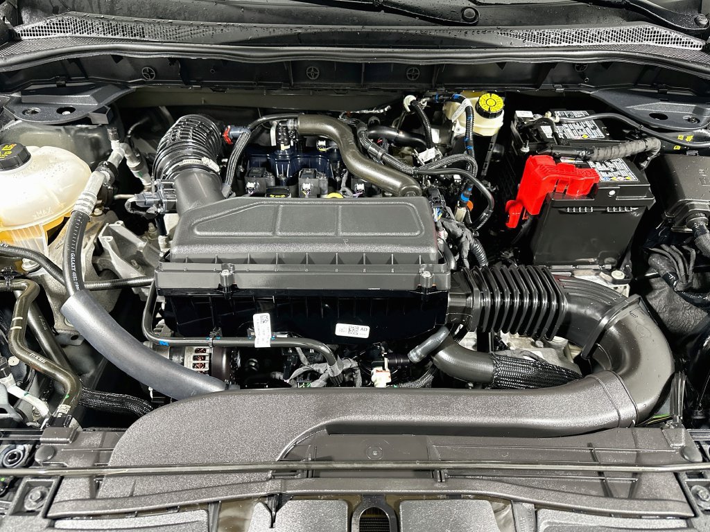 Certified 2025 Ford Escape ST-Line AWD/4WD image 19