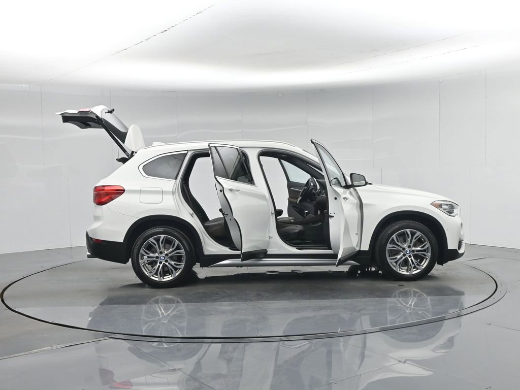 Used 2017 BMW X1 xDrive28i image 5