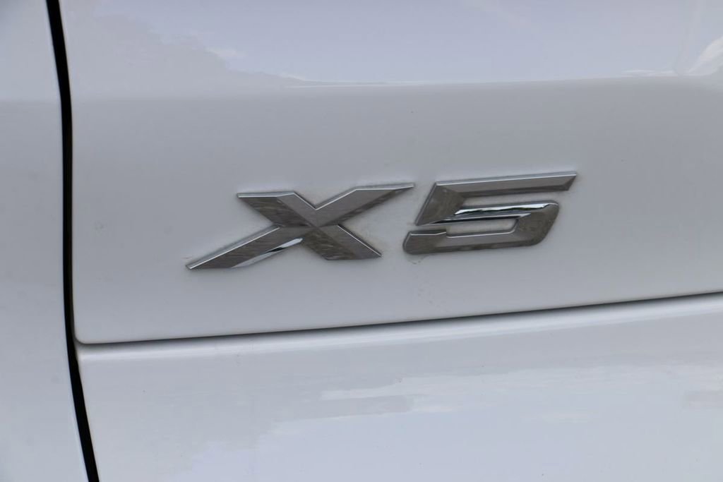 Used 2024 BMW X5 sDrive40i w/ Parking Assistance Package RWD image 9
