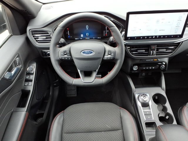 Certified 2024 Ford Escape ST-Line w/ Tech Pack #1 AWD/4WD image 5