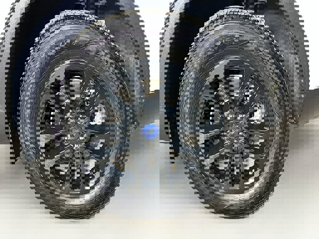 Certified 2020 Ford Escape SE image 11