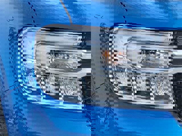 Certified 2022 Ford Maverick Lariat w/ Lariat Luxury Package image 15