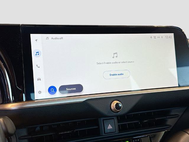 Used 2023 Toyota Crown AWD/4WD image 12