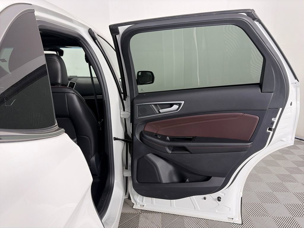 Certified 2020 Ford Edge Titanium w/ Equipment Group 301A image 28