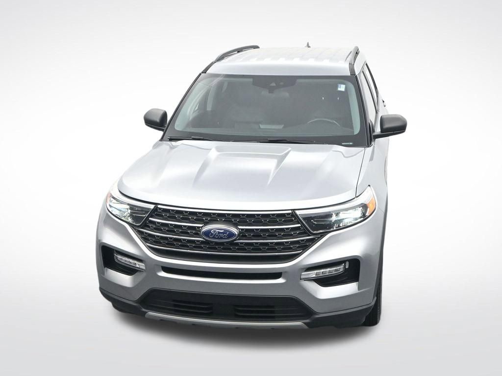 Certified 2023 Ford Explorer XLT w/ Equipment Group 202A AWD/4WD image 24