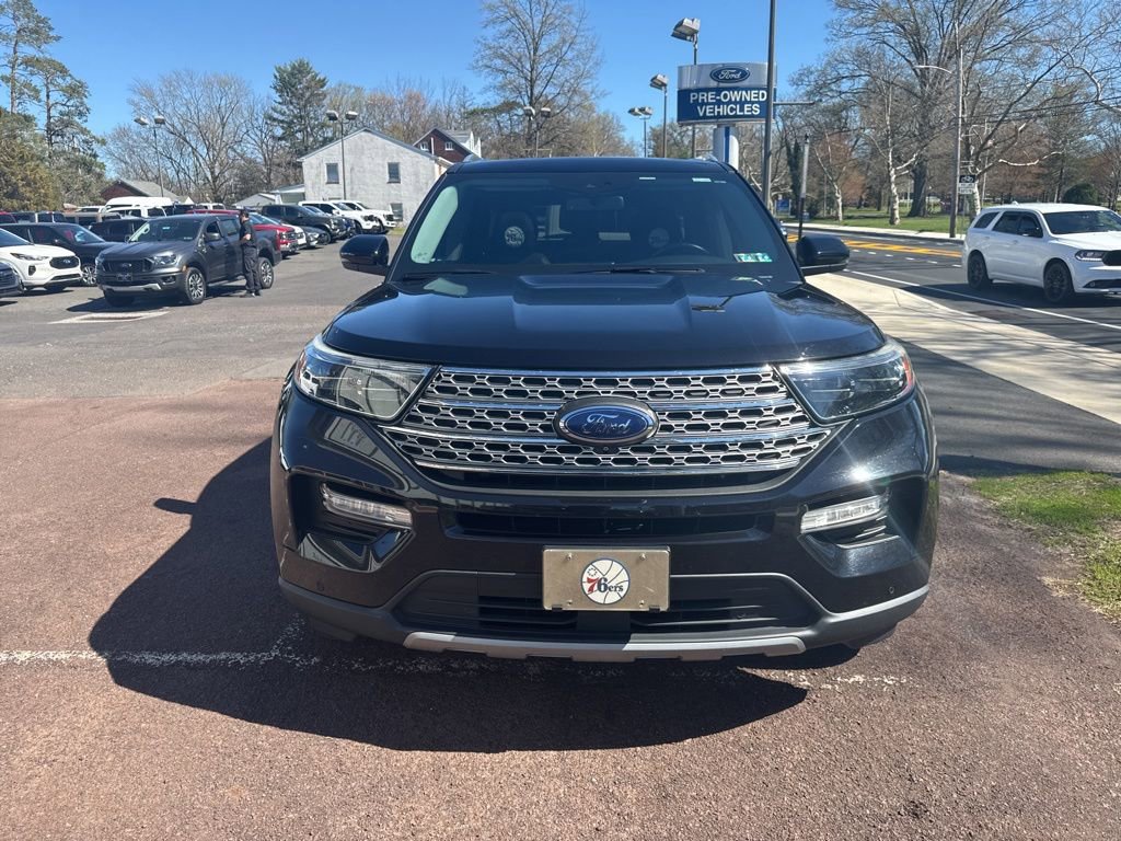 Certified 2021 Ford Explorer Limited w/ Equipment Group 301A AWD/4WD image 2