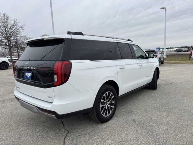 Certified 2025 Ford Expedition Max Platinum image 5