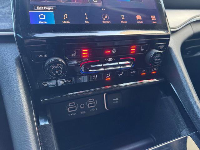 Used 2021 Jeep Grand Cherokee L Limited image 23