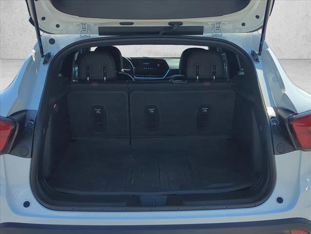 Used 2025 Chevrolet Trax RS image 8