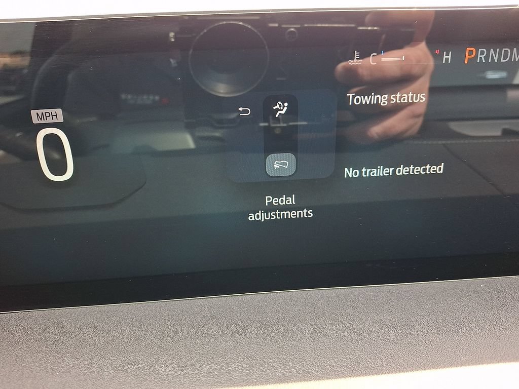 Certified 2025 Ford Expedition Platinum w/ Driver's Package AWD/4WD image 26