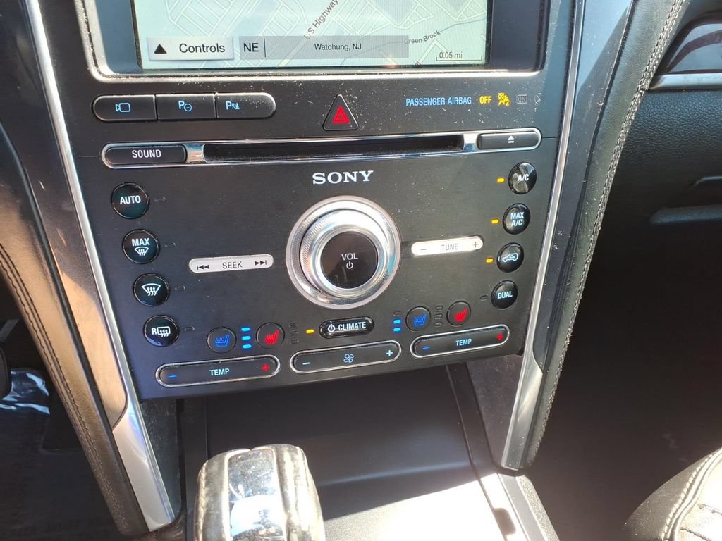 Certified 2018 Ford Explorer Platinum AWD/4WD image 21