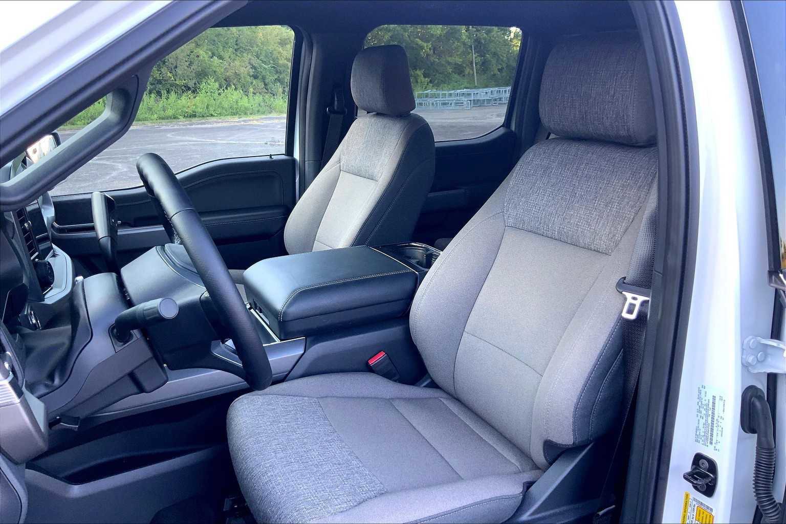 Certified 2024 Ford F150 XLT w/ Equipment Group 302A MID image 17