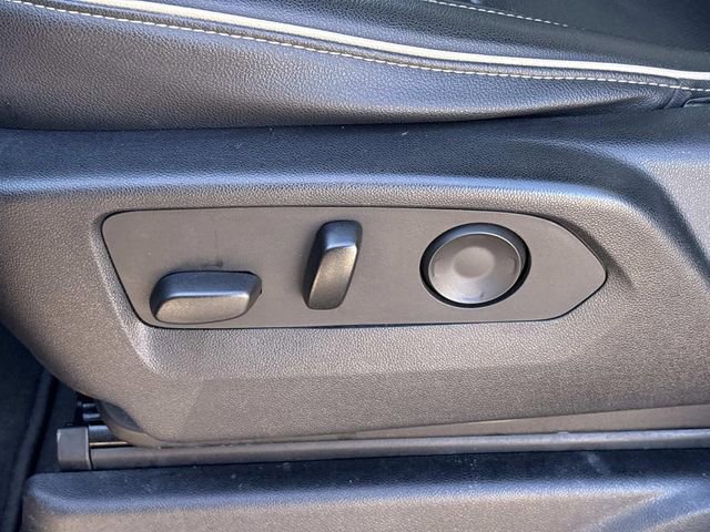 Used 2021 GMC Yukon SLT w/ SLT Premium Package image 27