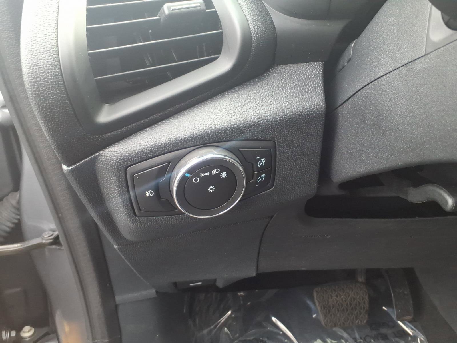 Certified 2020 Ford EcoSport SES image 13