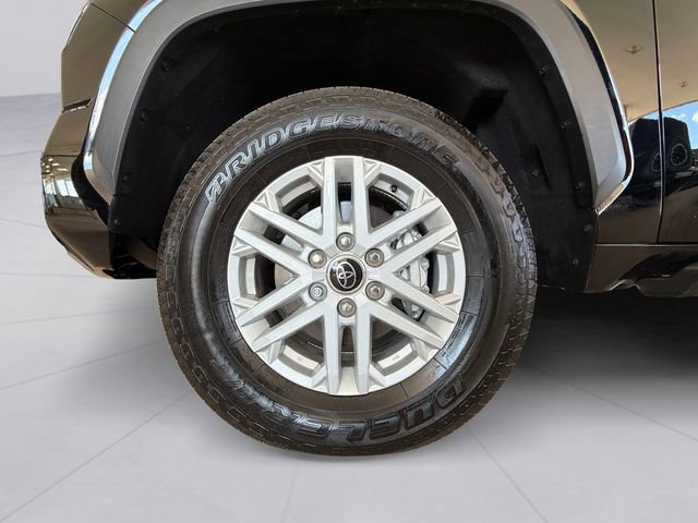 Used 2024 Toyota Tundra SR5 AWD/4WD image 9