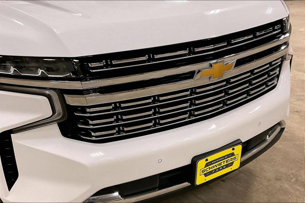 Used 2023 Chevrolet Suburban Premier image 29