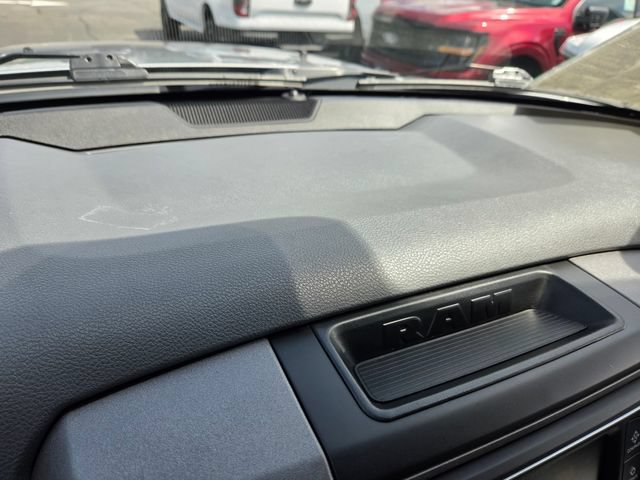 Used 2019 RAM 1500 Tradesman w/ Tradesman SXT Package AWD/4WD image 7