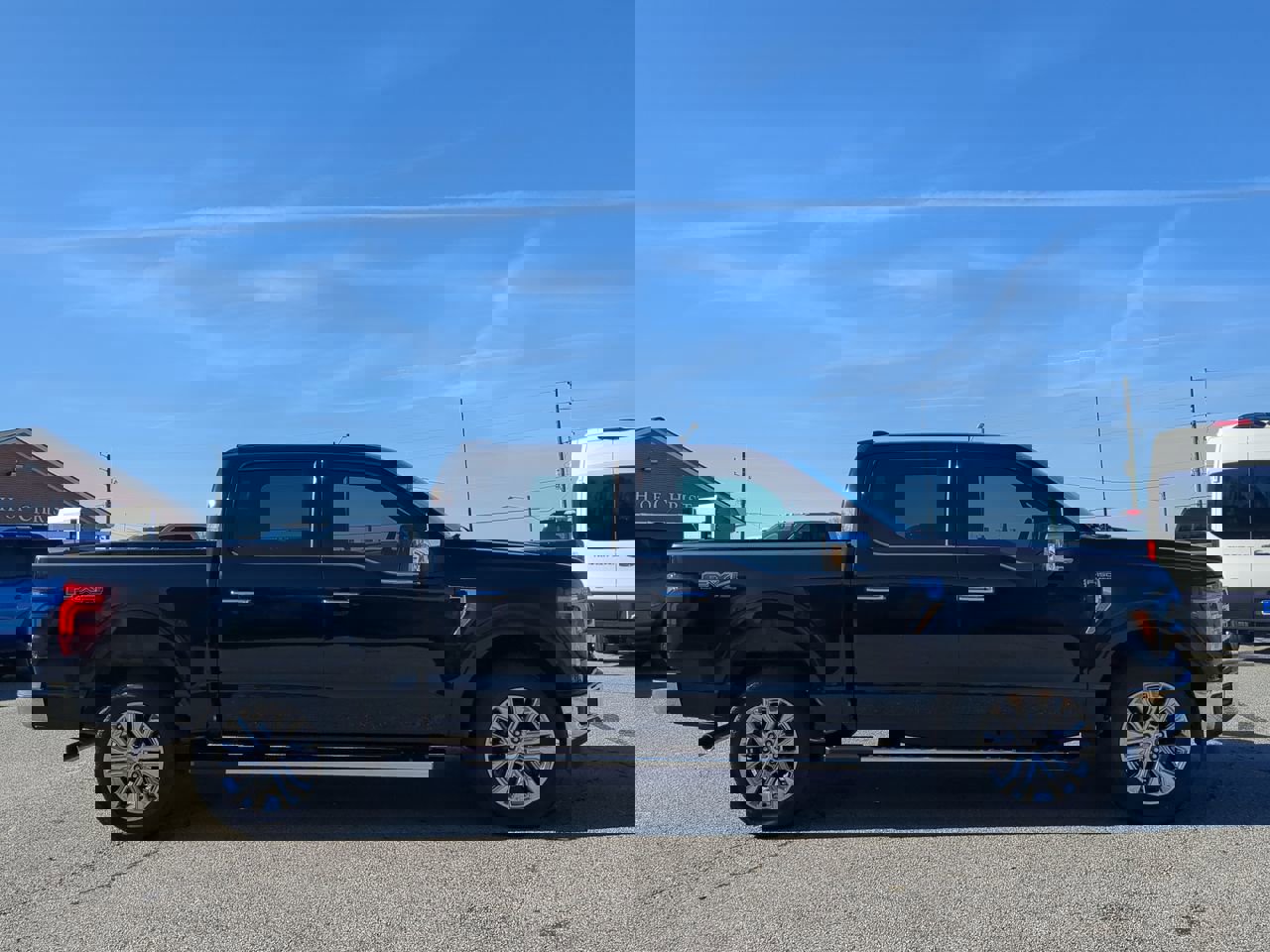 Certified 2025 Ford F150 Lariat w/ Equipment Group 501A Mid image 6