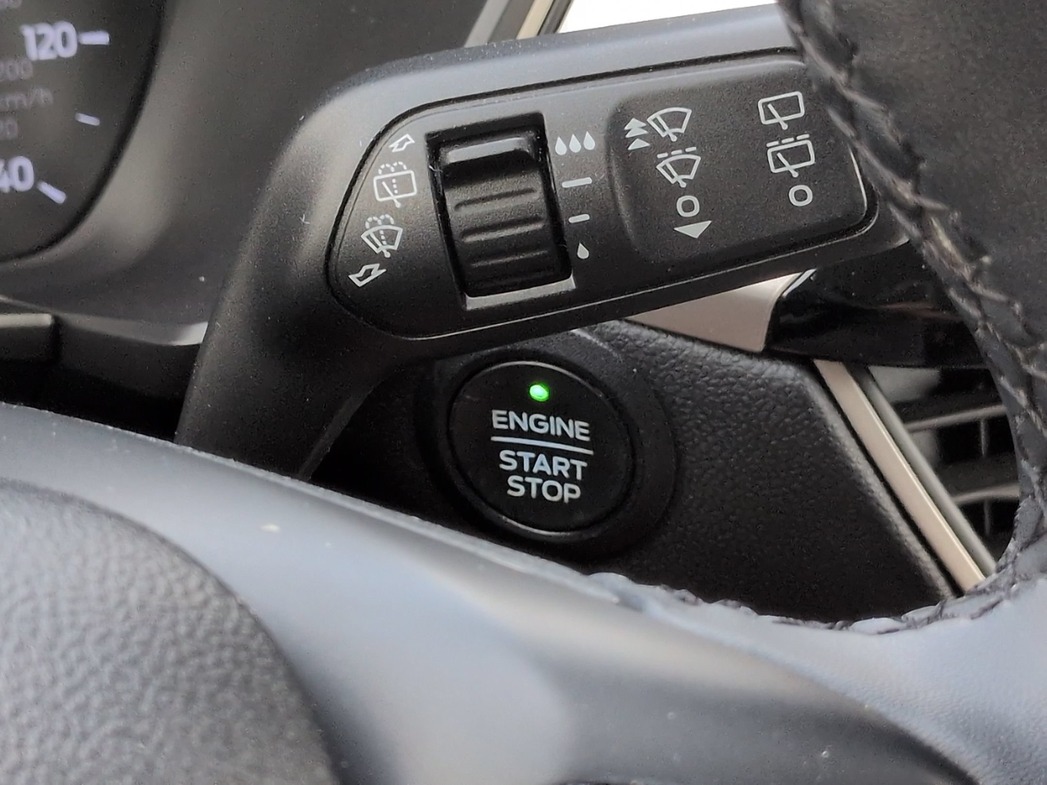Certified 2021 Ford Escape SE w/ Convenience Package FWD image 27