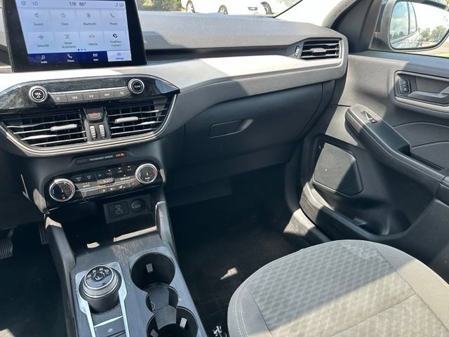 Certified 2022 Ford Escape SE w/ SE Sport Appearance Package AWD/4WD image 18