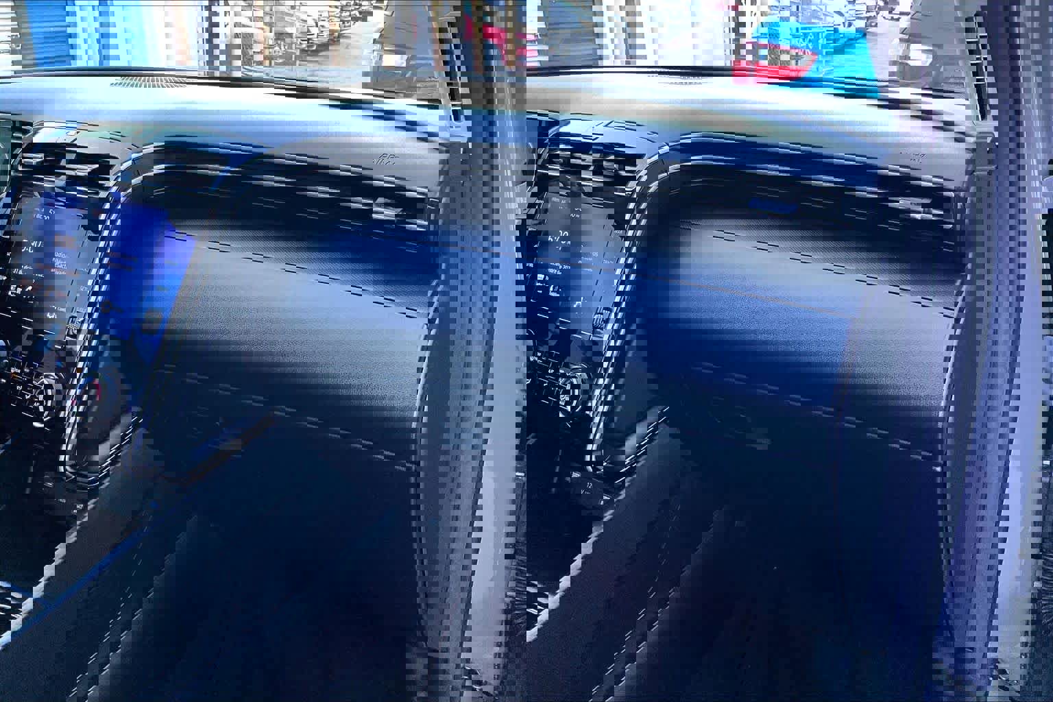 Used 2024 Hyundai Tucson SE image 19