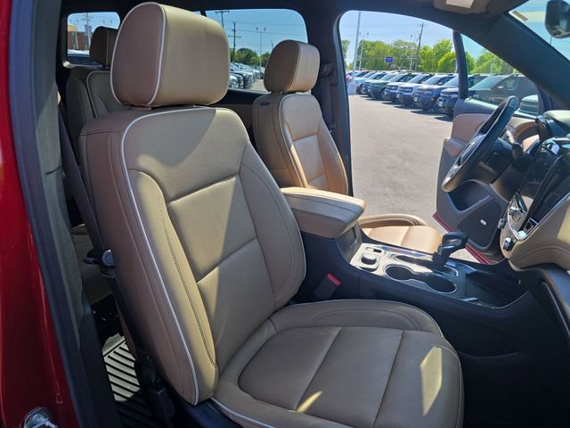 Used 2023 Chevrolet Traverse Premier AWD/4WD image 25