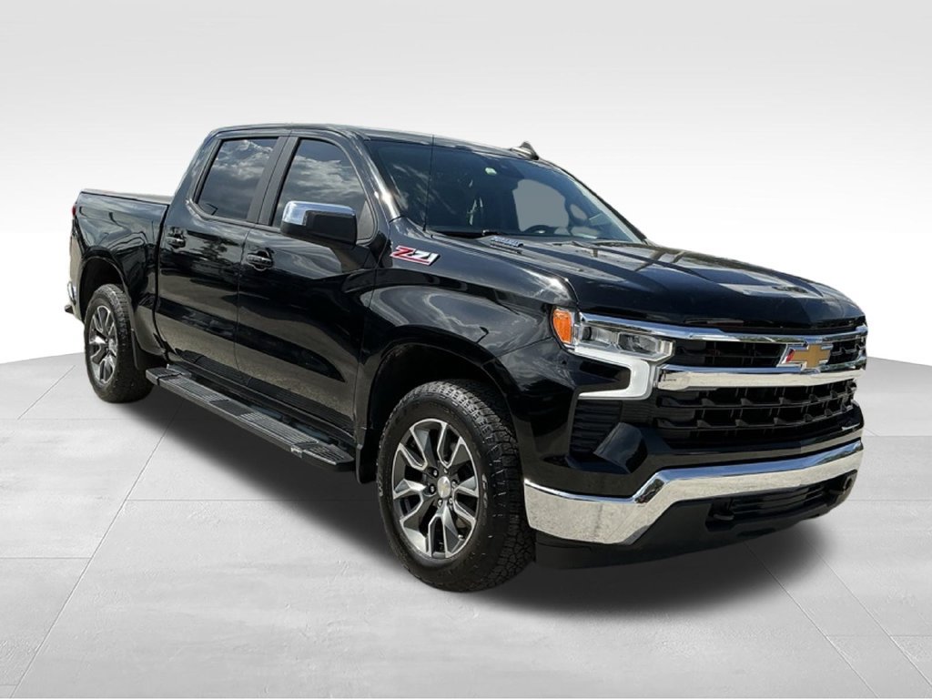 Used 2023 Chevrolet Silverado 1500 LT w/ Z71 Off-Road Package AWD/4WD image 12