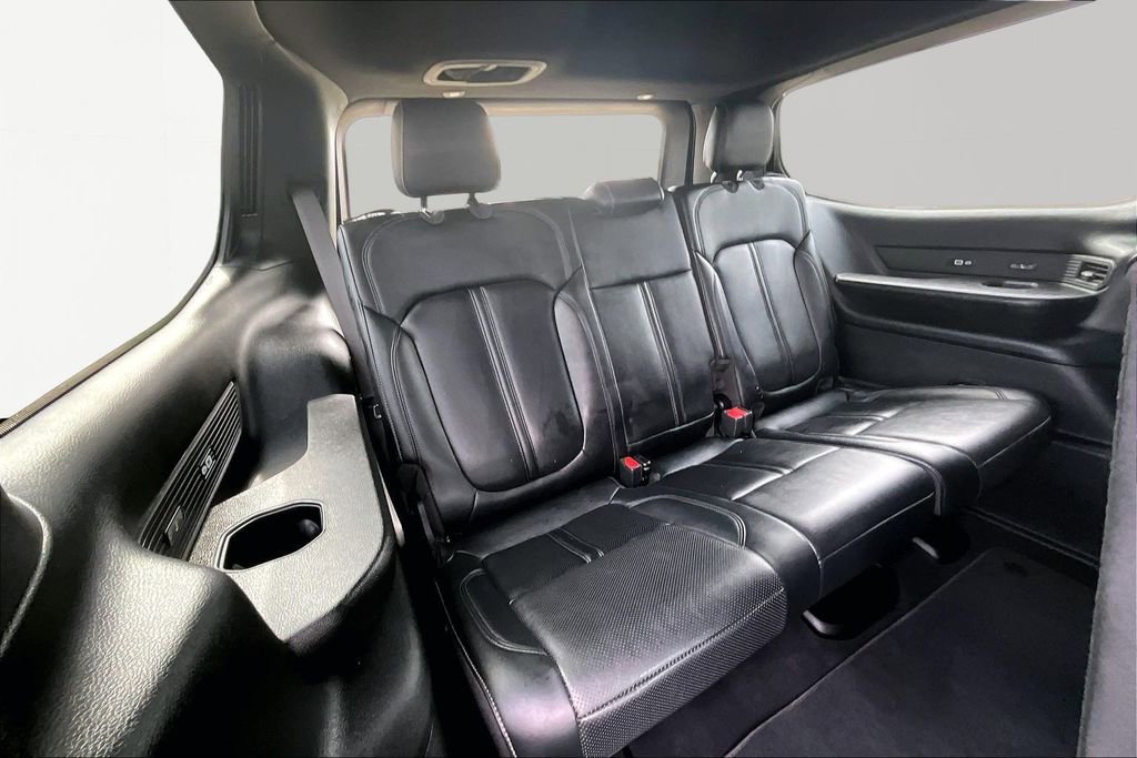 Used 2022 Jeep Wagoneer Series III w/ Convenience Group I AWD/4WD image 28