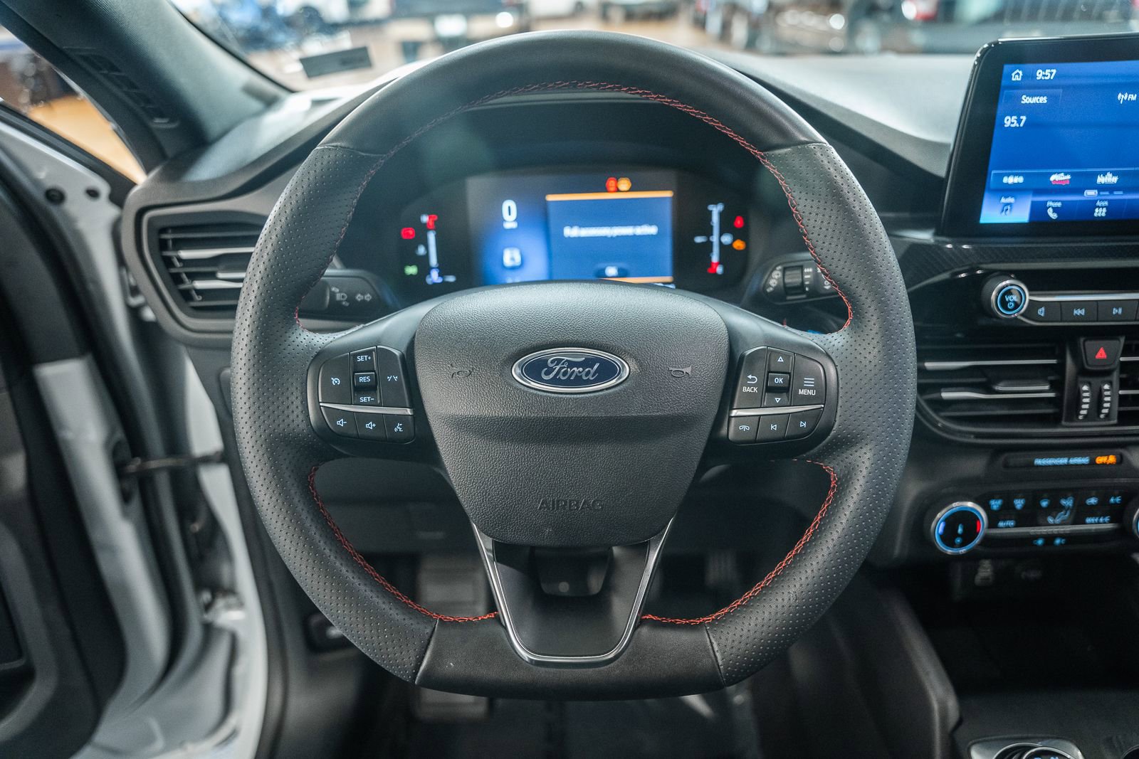 Certified 2025 Ford Escape ST-Line image 36