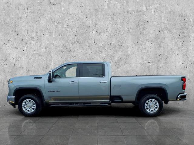 Used 2024 Chevrolet Silverado 3500 LTZ w/ LTZ Convenience Package AWD/4WD image 9