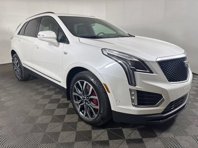 Used 2022 Cadillac XT5 Sportv w/ Platinum Package AWD/4WD image 1