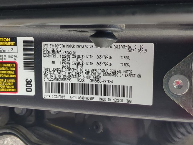 Used 2019 Toyota Tacoma TRD Off-Road w/ Technology Package AWD/4WD image 29