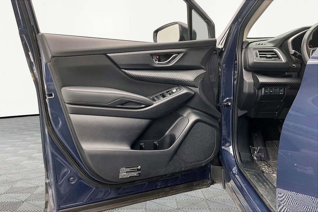 Used 2025 Subaru Ascent Premium image 23