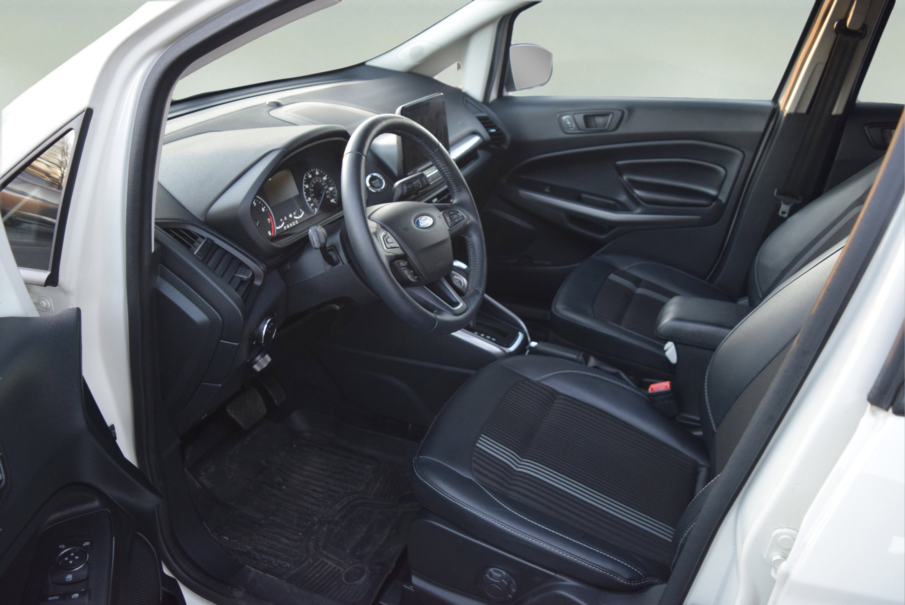 Certified 2021 Ford EcoSport SES image 9