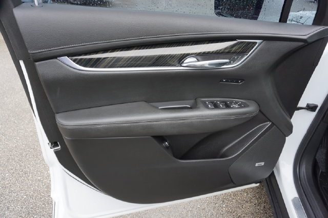 Used 2022 Cadillac XT6 Premium Luxury FWD image 23