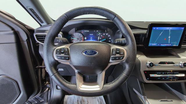 Certified 2022 Ford Explorer XLT w/ Equipment Group 202A AWD/4WD image 17