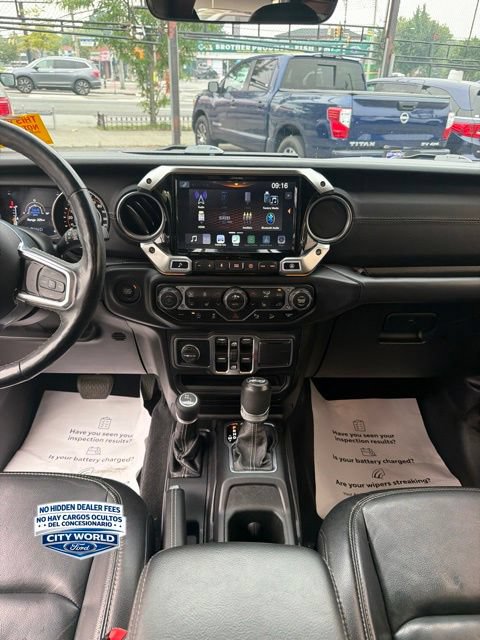 Used 2019 Jeep Wrangler Unlimited Sahara w/ Dual Top Group AWD/4WD image 8