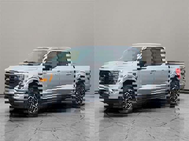 Certified 2022 Ford F150 XLT w/ Equipment Group 302A High image 3