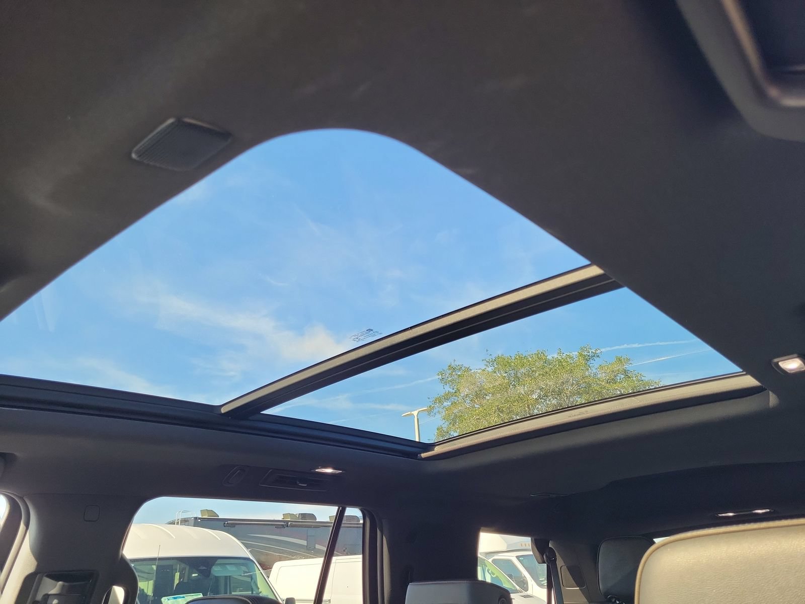 Used 2021 Chevrolet Tahoe RST RWD image 32